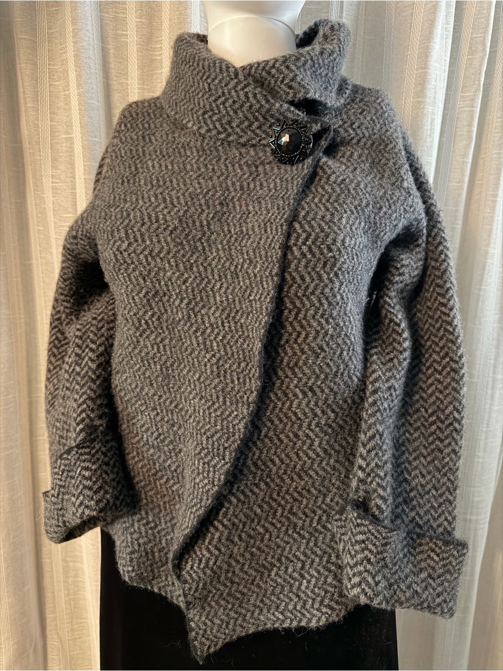 Soft Surroundings Funnel Neck Gray Herringbone Cardigan Elegant Brooch Size XS